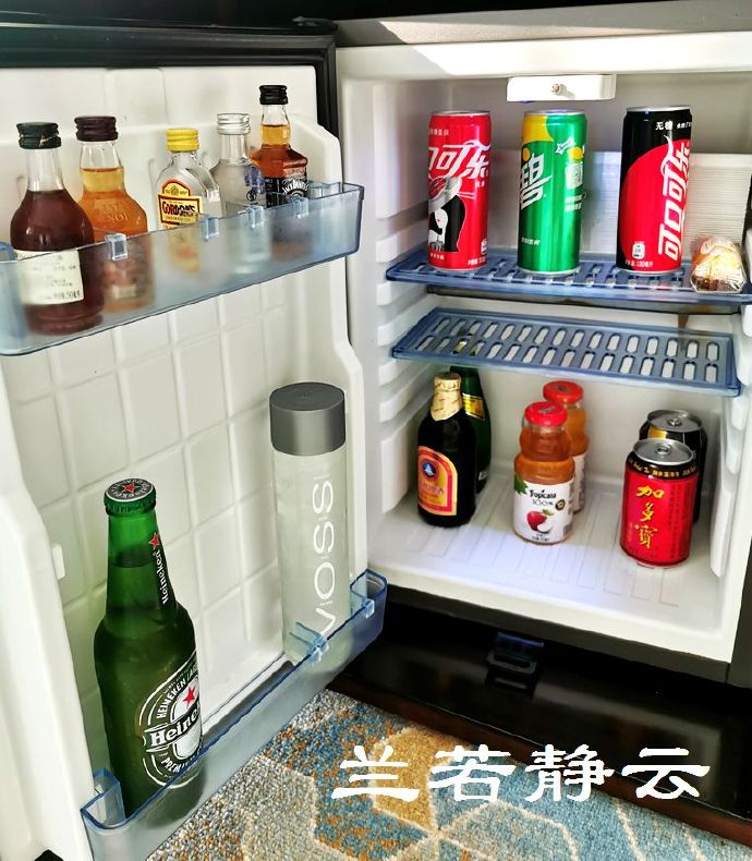 厦门源昌凯宾斯基吃一顿饭多少钱,厦门源昌凯宾斯基酒店大堂