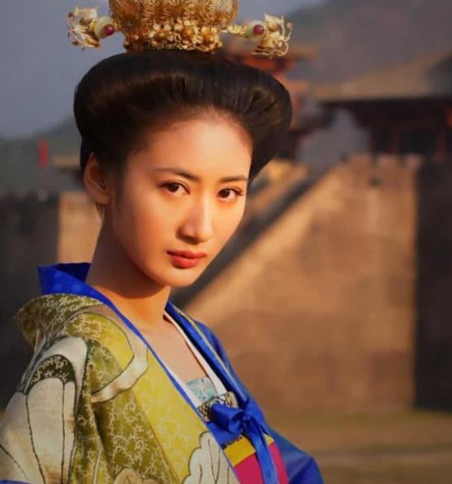 这6位女星个个美若天仙,杨幂眼神坚定有神认真迷人