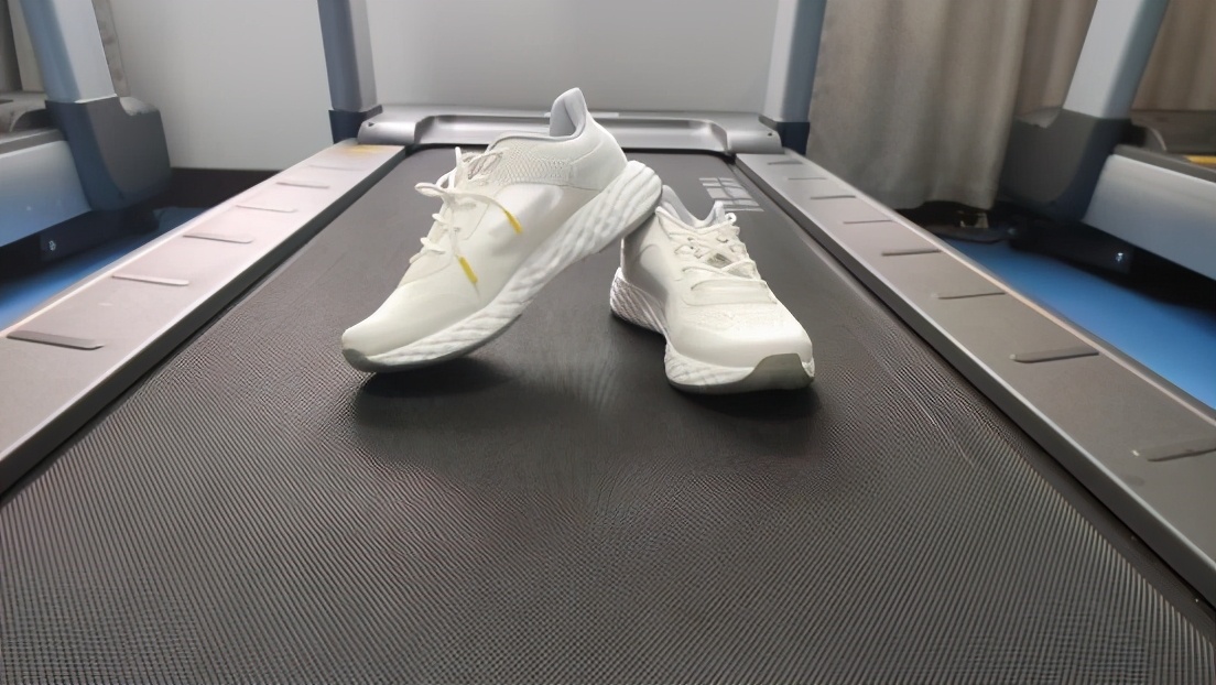 走路轻软跑步双弹颜值时尚，OneMix逍遥游休闲跑鞋实测