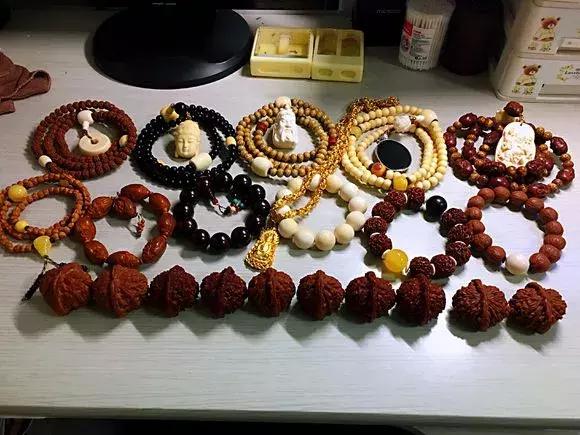 盘手串玩什么最好,什么手串盘对人最好