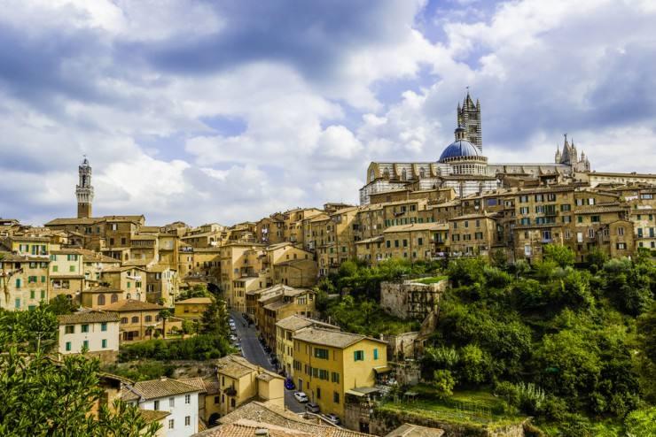 欧洲中世纪的黑暗生活,中世纪的欧洲人后来怎么变干净的