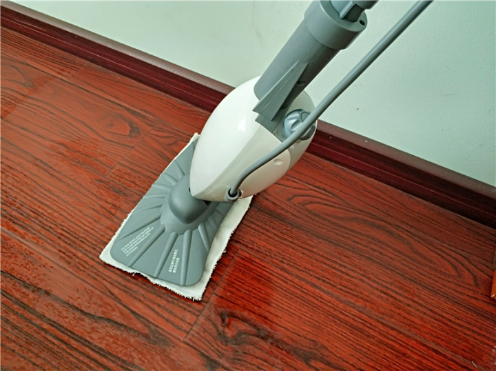 旧地板怎样擦让它焕然一新,高端户外塑木地板焕然一新