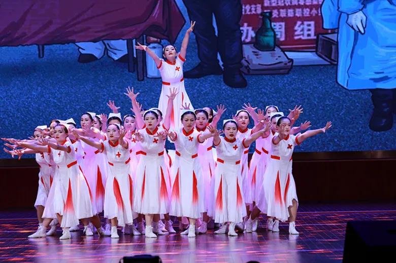 *疆新**兵团四师可克达拉市举办庆祝中国*产党共**成立100周年专题晚会暨职工文艺汇演颁奖晚会