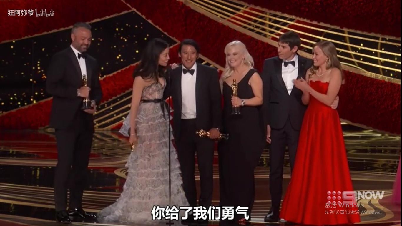 徘徊在生死边缘的表演,徘徊在生死边缘在线阅读