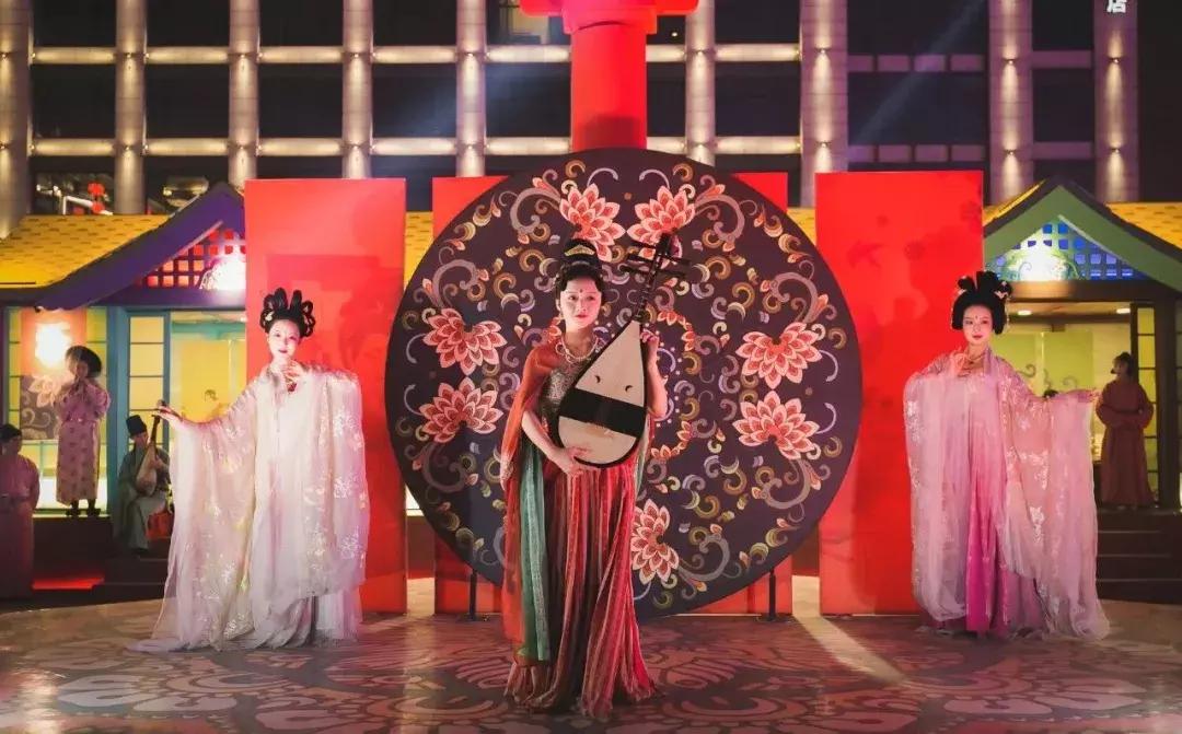 想和你一起去大唐不夜城玩,大唐不夜城步行街文化旅游指南