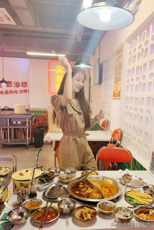 为了三百块钱，我很后悔骗了广州撑伞小姐姐