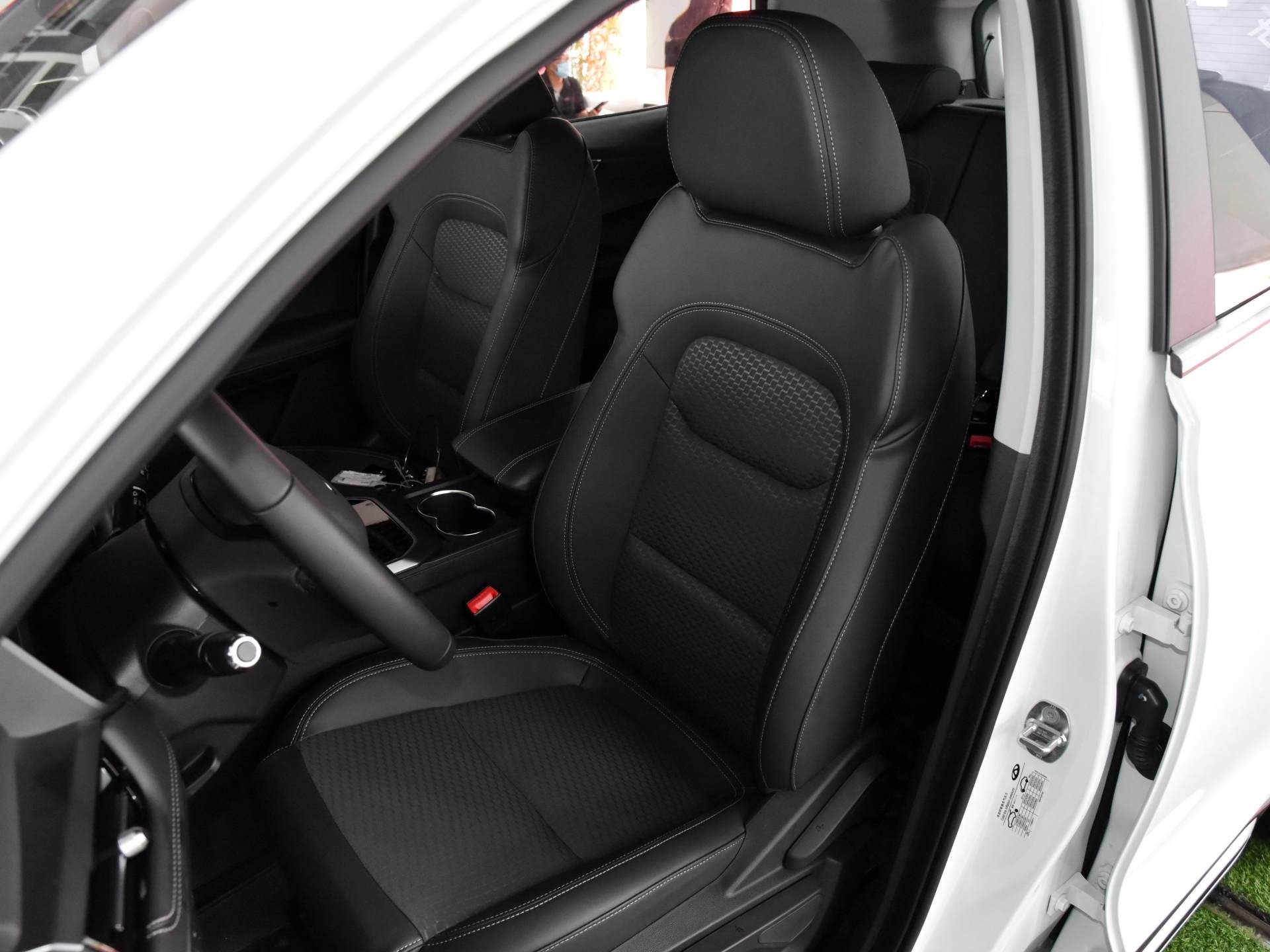 价格亲民空间大的suv,价格便宜空间大的suv车10万以内