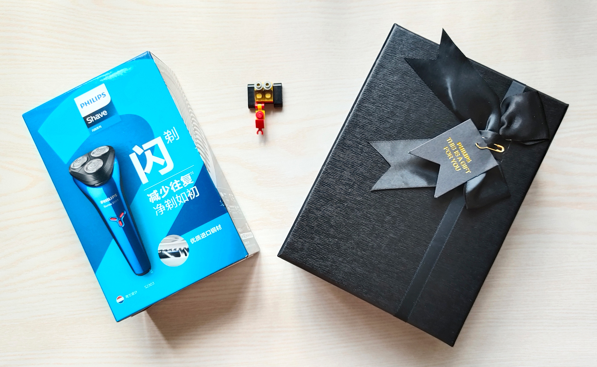 飞利浦剃须刀s4302测评,插电式剃须刀电动男士