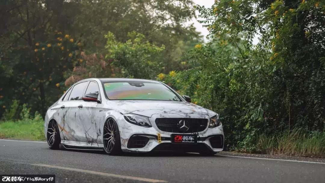 2018年奔驰e300改装黑武士,奔驰e300改黑武士加恶魔之眼