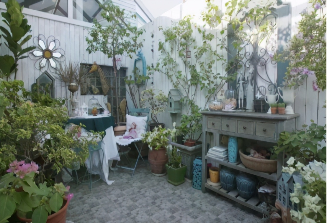 她40岁退休隐居,她40岁退休隐居无儿无女