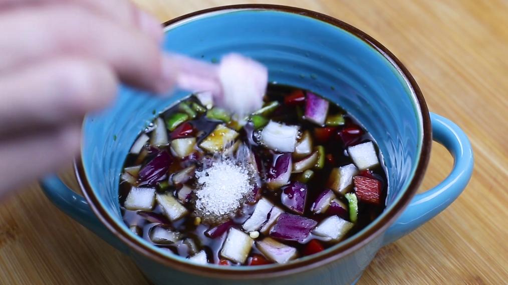 老醋泡花生米的做法大厨教你做,醋泡花生米的最简单的做法