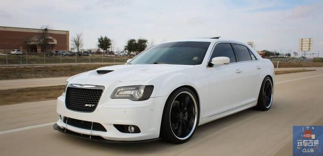 克莱斯勒300s,克莱斯勒300加长车