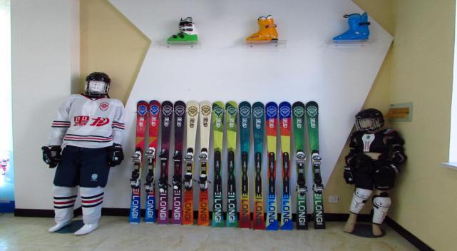 凤凰涅磐黑檀木,凤凰涅磐破茧重生