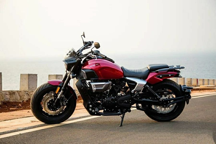 龙嘉V霸650发布:辐条、日清、KYB、无钥、座椅手把加热