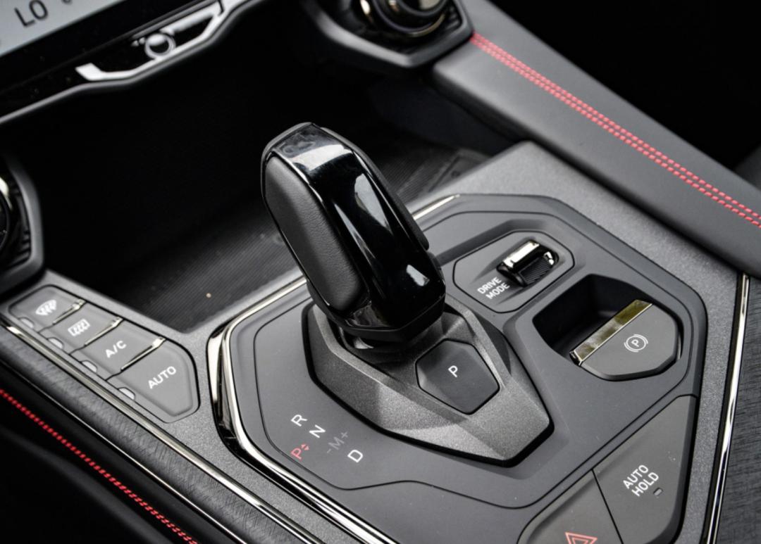 定位时尚年轻的车型领克05,不二之选的领克05