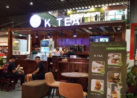 排队喝的奶茶,排队的奶茶