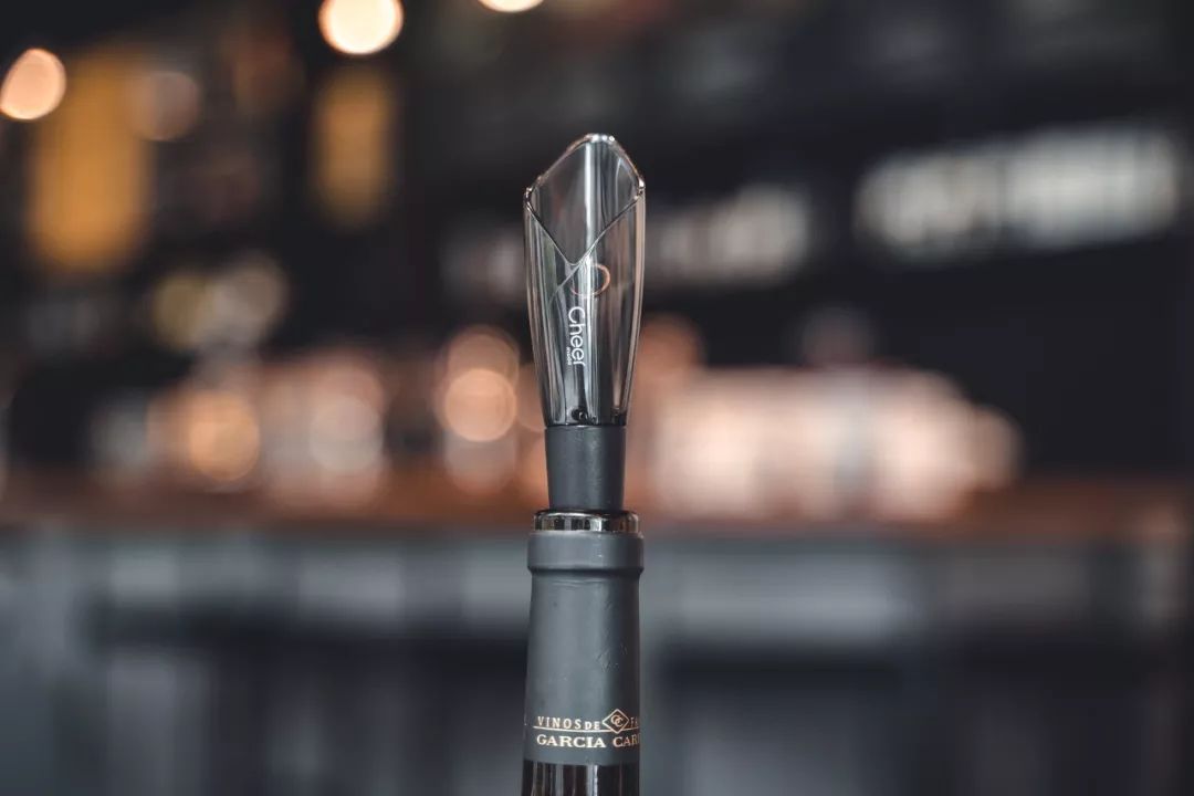 喝红酒醒酒好慢,春节一定用到的开红酒妙招