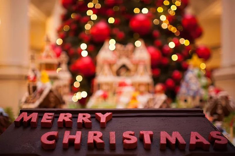 美已经不够了，今年的圣诞美陈必须“玩”起来