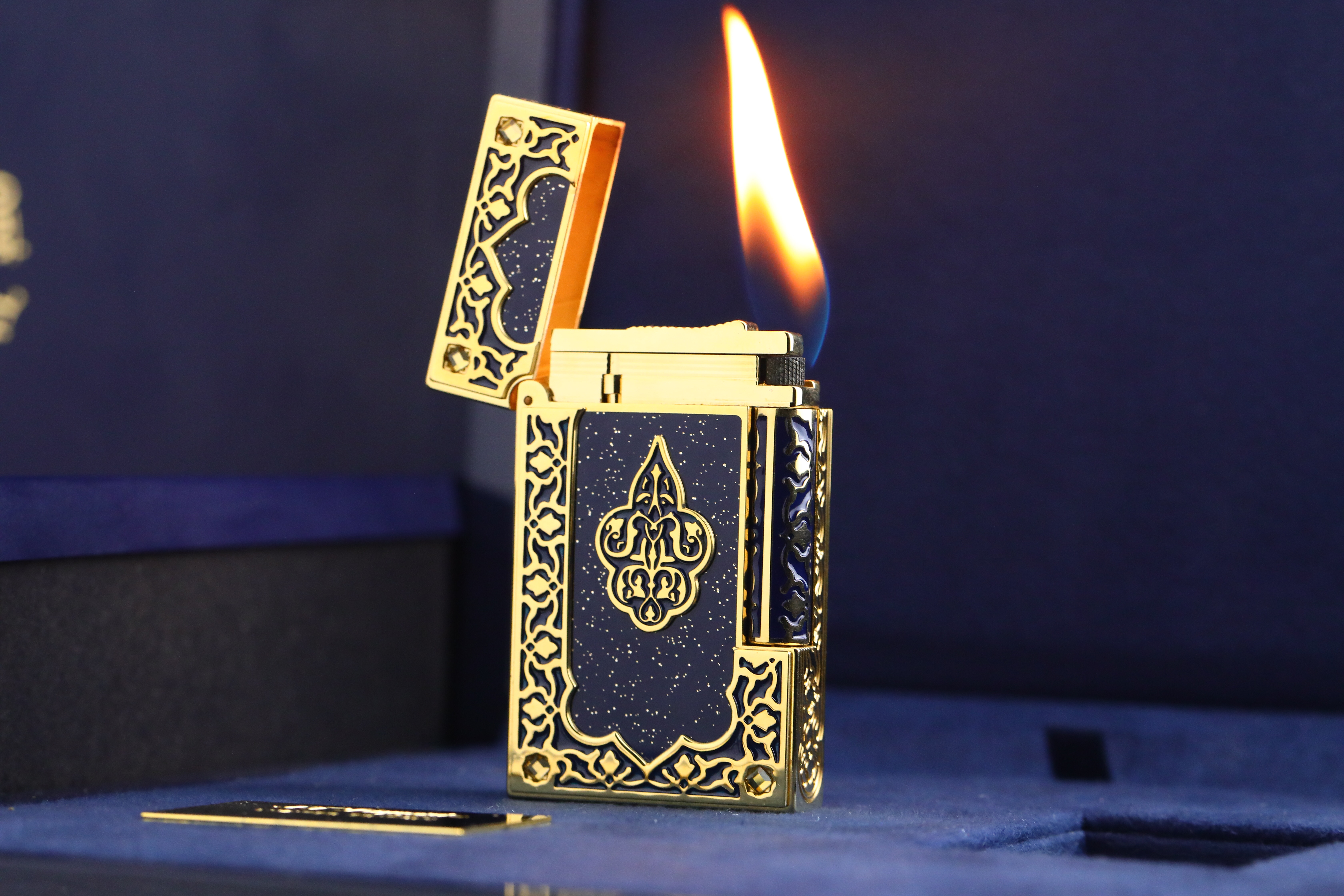 都彭限量版打火机 (都彭打火机70周年限量款)