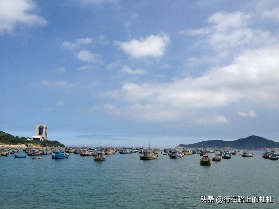 千里海岸线威海,威海千里海岸线风景画