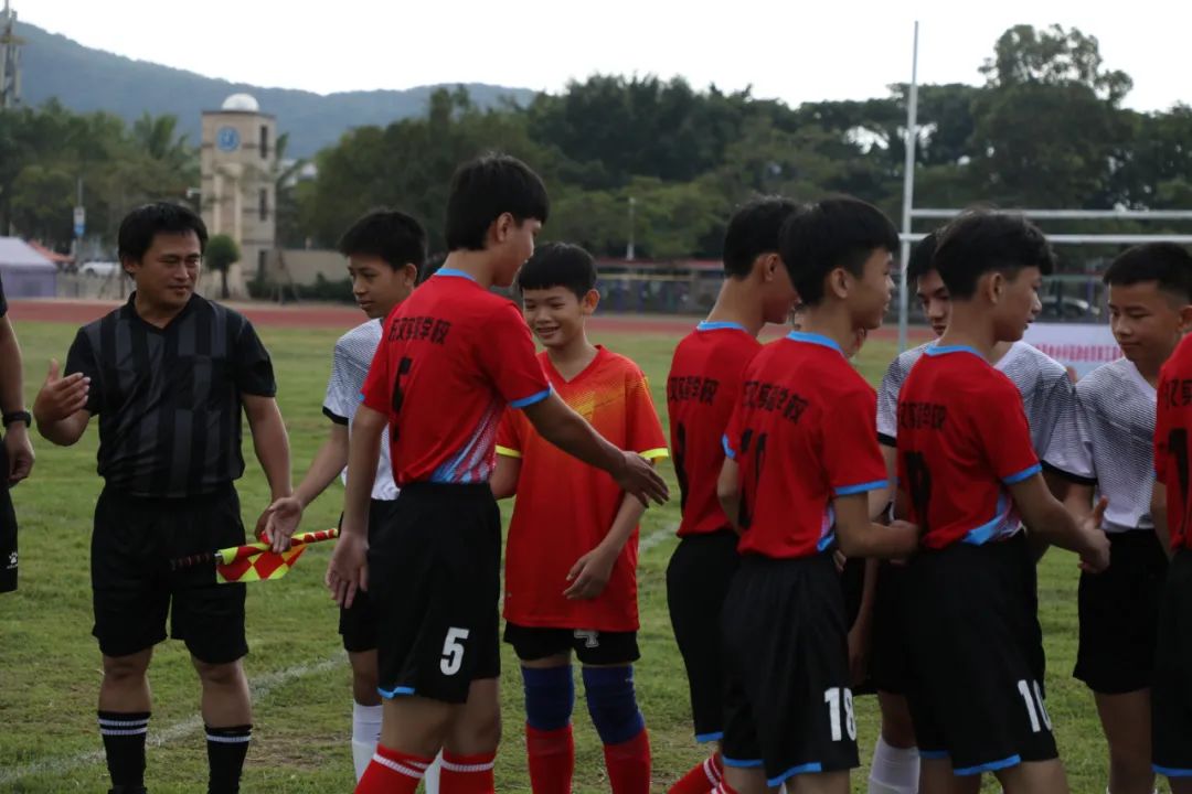 白沙路学校足球比赛,全县中小学生校园足球赛开赛