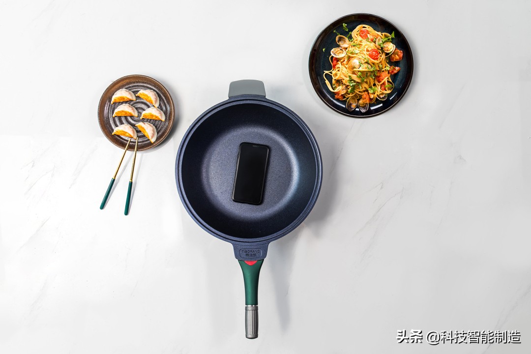 没有一口好锅，如何展现我大厨的手艺，七层昂贵涂层就为一口好锅