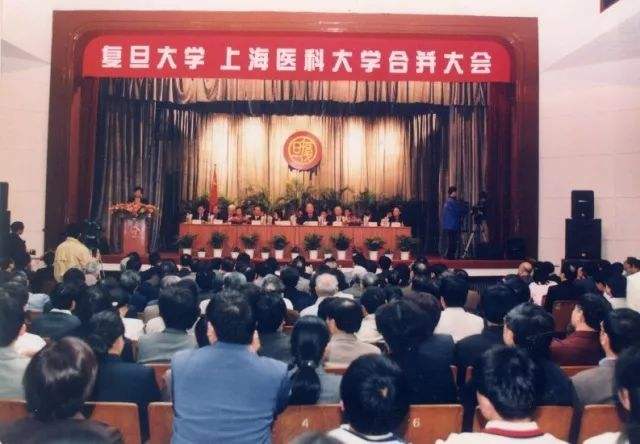 璐靛尰鍜岄噸鍖诲摢涓ソ,鍗忓拰鍖诲闄笌璐靛尰鍏崇郴