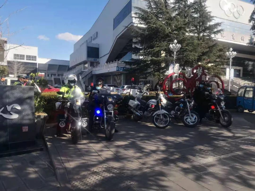 大理交警最新政策,大理民警规范执法视频