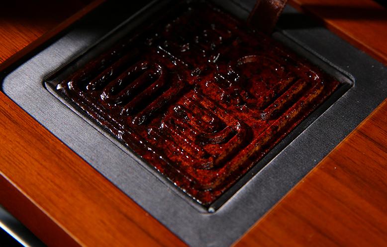 如何品鉴熟普洱茶,怎么品鉴一款普洱茶