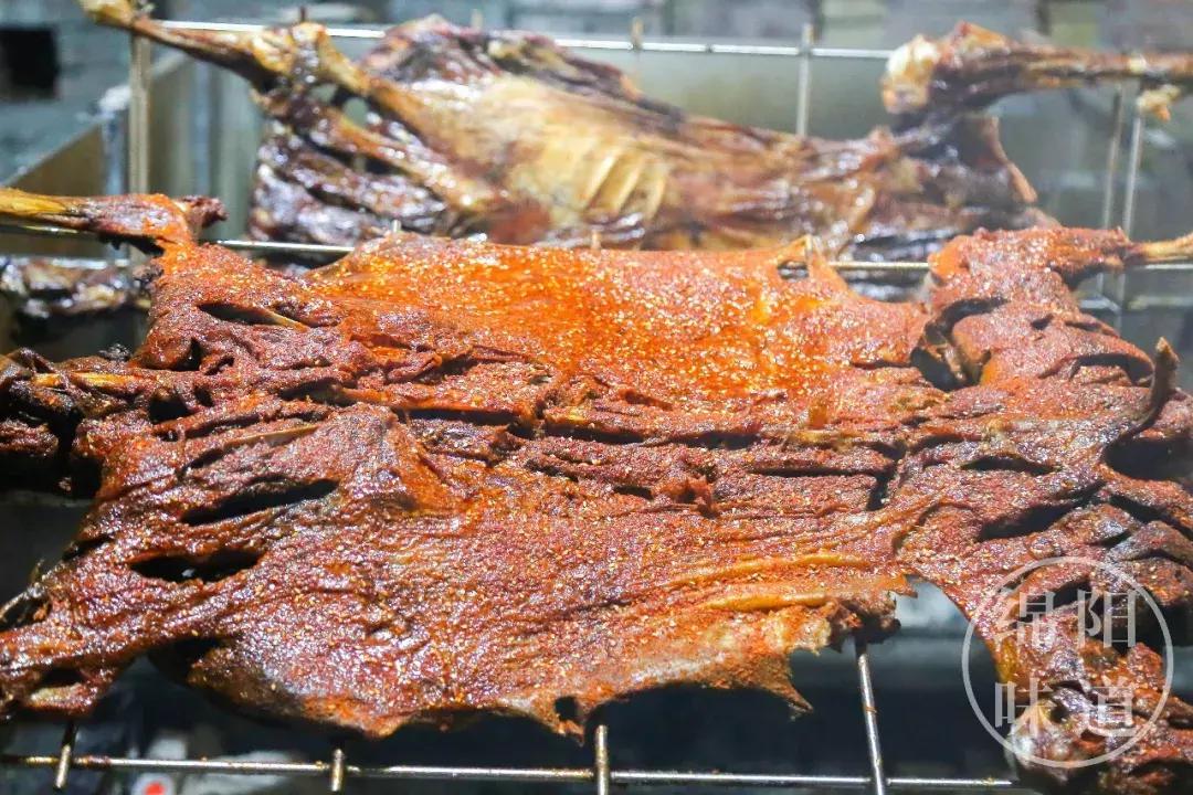 吃一只烤全羊,吃一只羊送一只羊