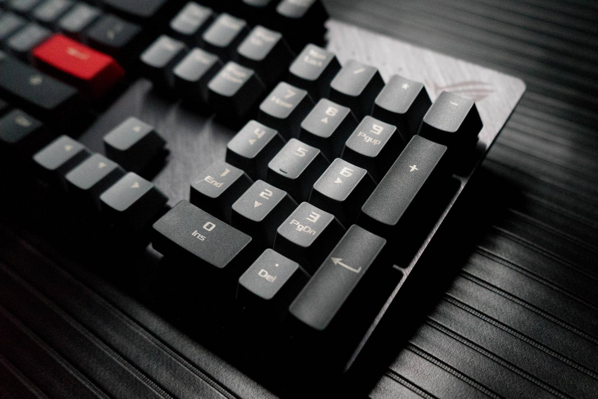 持久耐用不打油,体验ROGSTRIXSCOPEPBT版电竞机械键盘