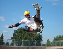 轮滑特色运动有哪些类型,了解哪些轮滑运动项目知识