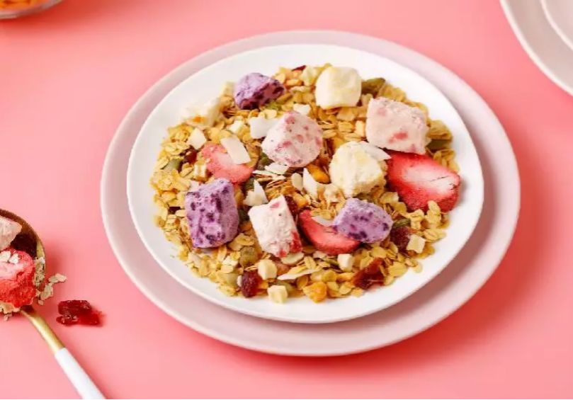 69分破1000万，18个月品类第一！搞定年轻人，这个品牌放了个大招