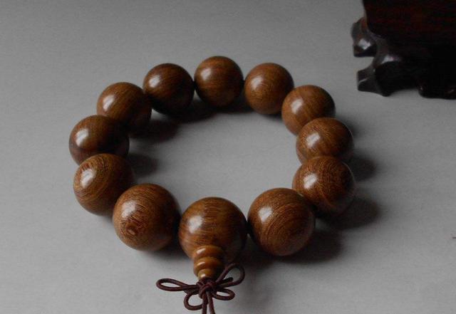 文玩手串不盘怎么存放,文玩手串盘坏了怎么处理