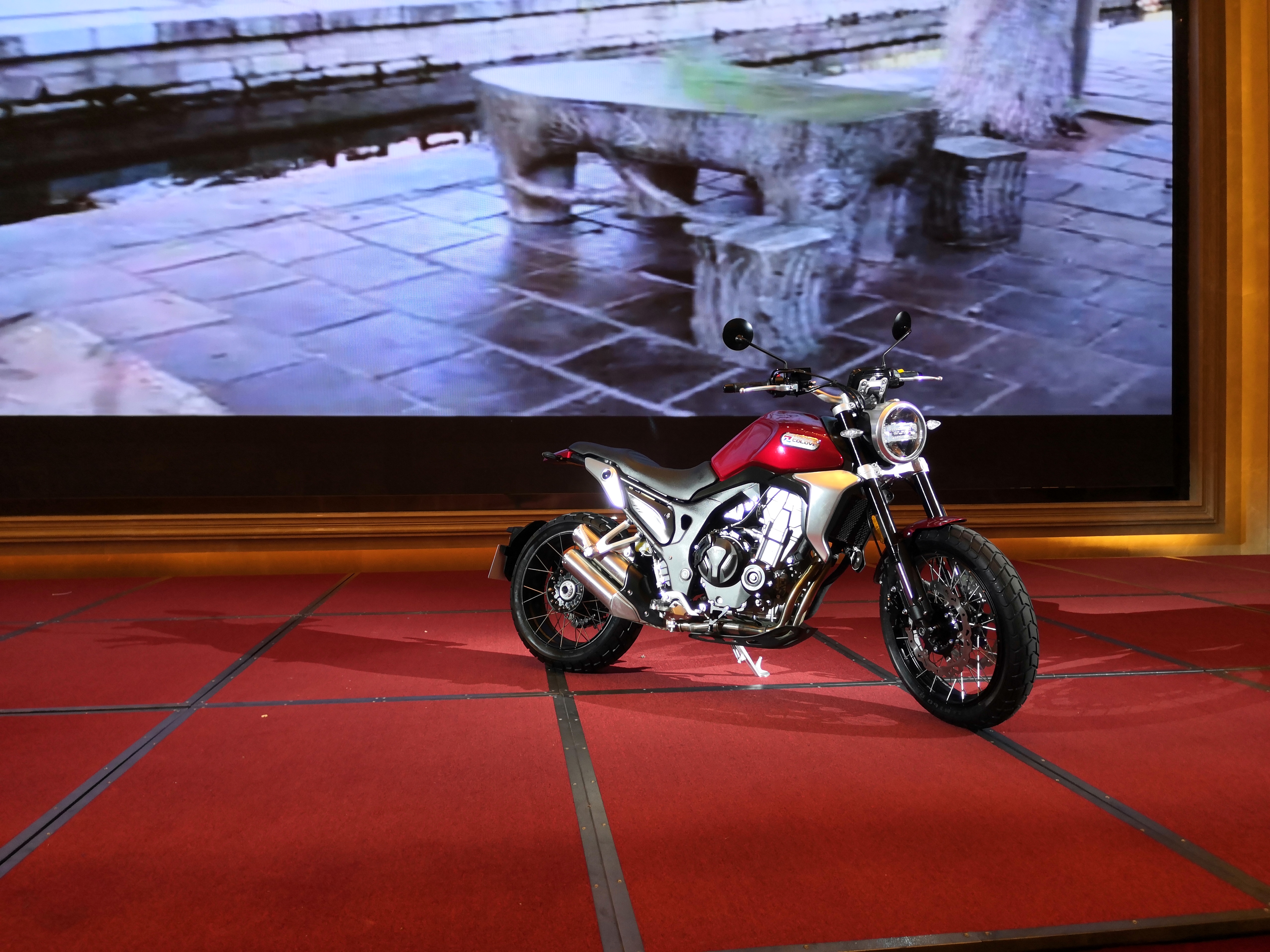 为什么喜欢复古汽车,为啥大部分人都喜欢复古车呢