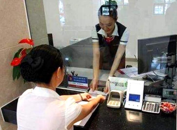 房贷申请中银行流水不够,房贷因流水不够被拒可以再申请吗