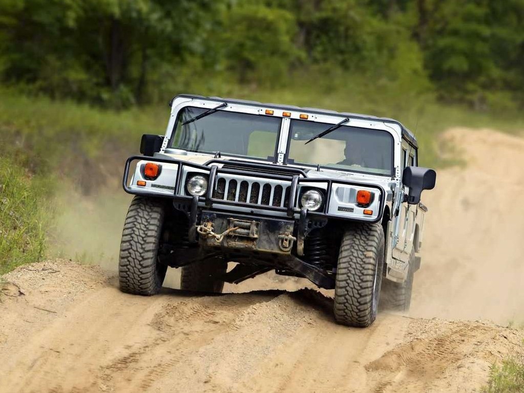 全世界最强悍的十种越野车,全球第一辆硬派越野