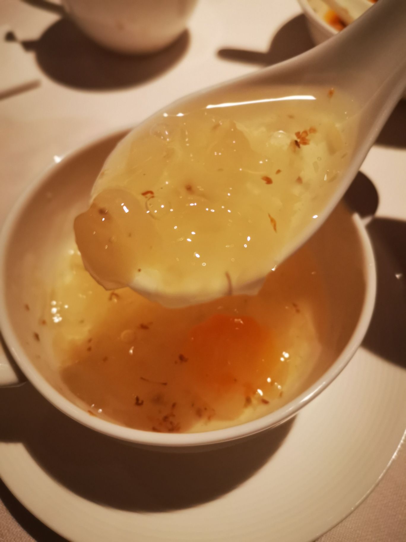 这家广州二十年老牌粤菜馆,私厨出品过硬不愧为米其林一星