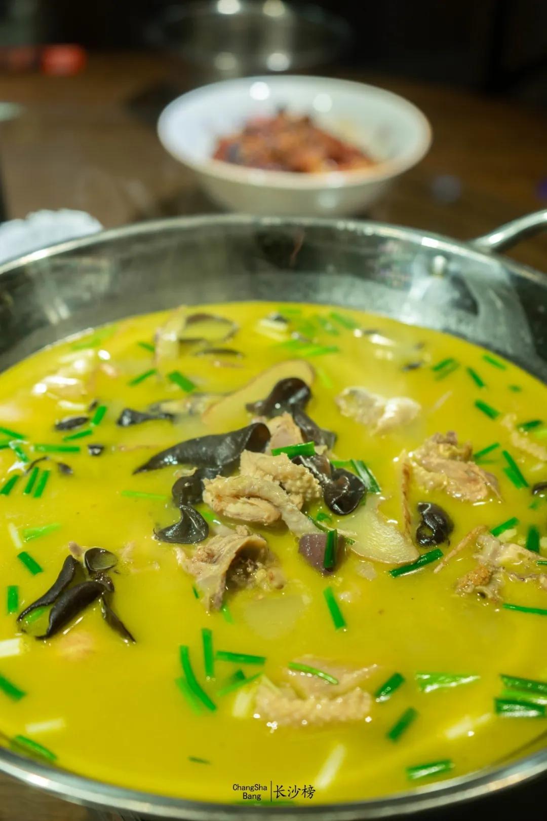 仅凭这一道菜让这家店火了30年,凭借一道菜养活一家店