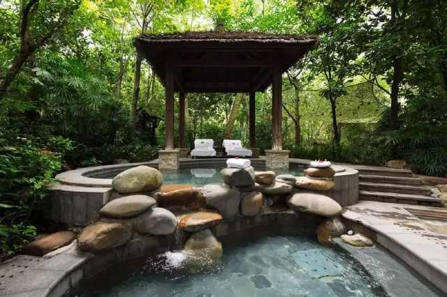 冬天泡温泉攻略！你准备好了吗？