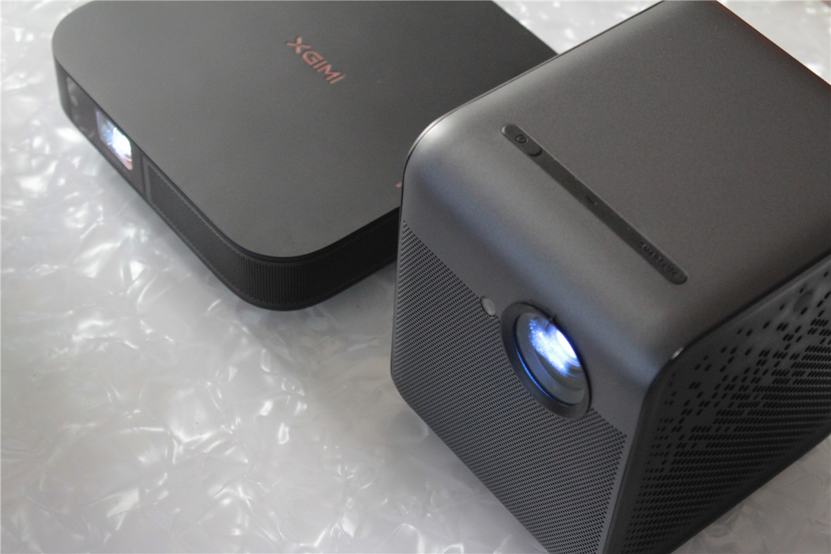 小米投影仪1代对比峰米smart,小米全色激光投影对比极米