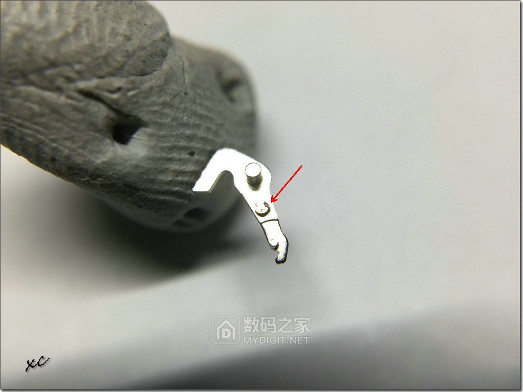 美度贝伦赛丽m8690真假对比图,美度贝伦赛丽m8690哪年上市的