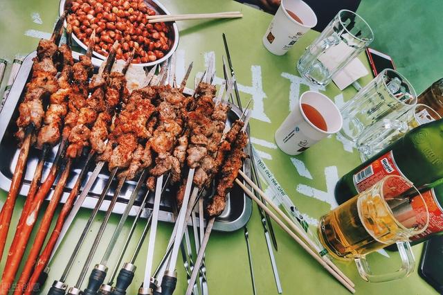 浑身出汗口干舌燥是什么原因,阴虚火旺口干舌燥怎么调理