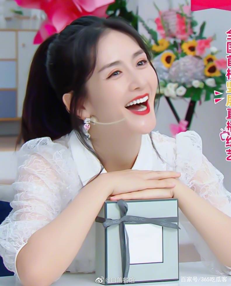 谢娜淘宝直播首秀卖车又卖房，众星云集齐抬轿，盛况空前