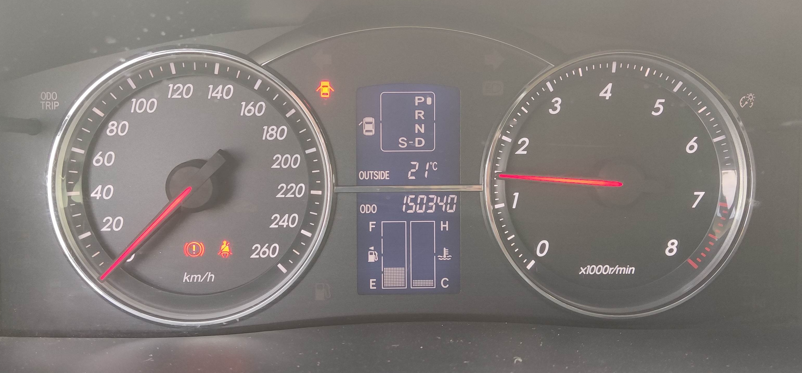 丰田reiz锐志2.5铭牌,丰田锐志2.5车辆铭牌在哪