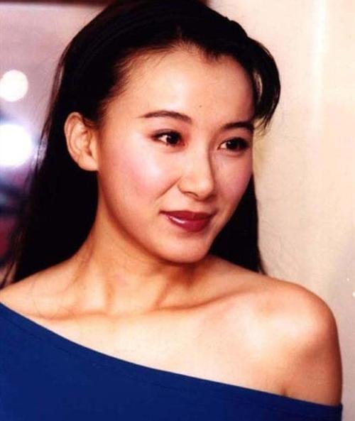 你不要天天拧他的耳朵哟，他天天评价耳萧蔷都是红的