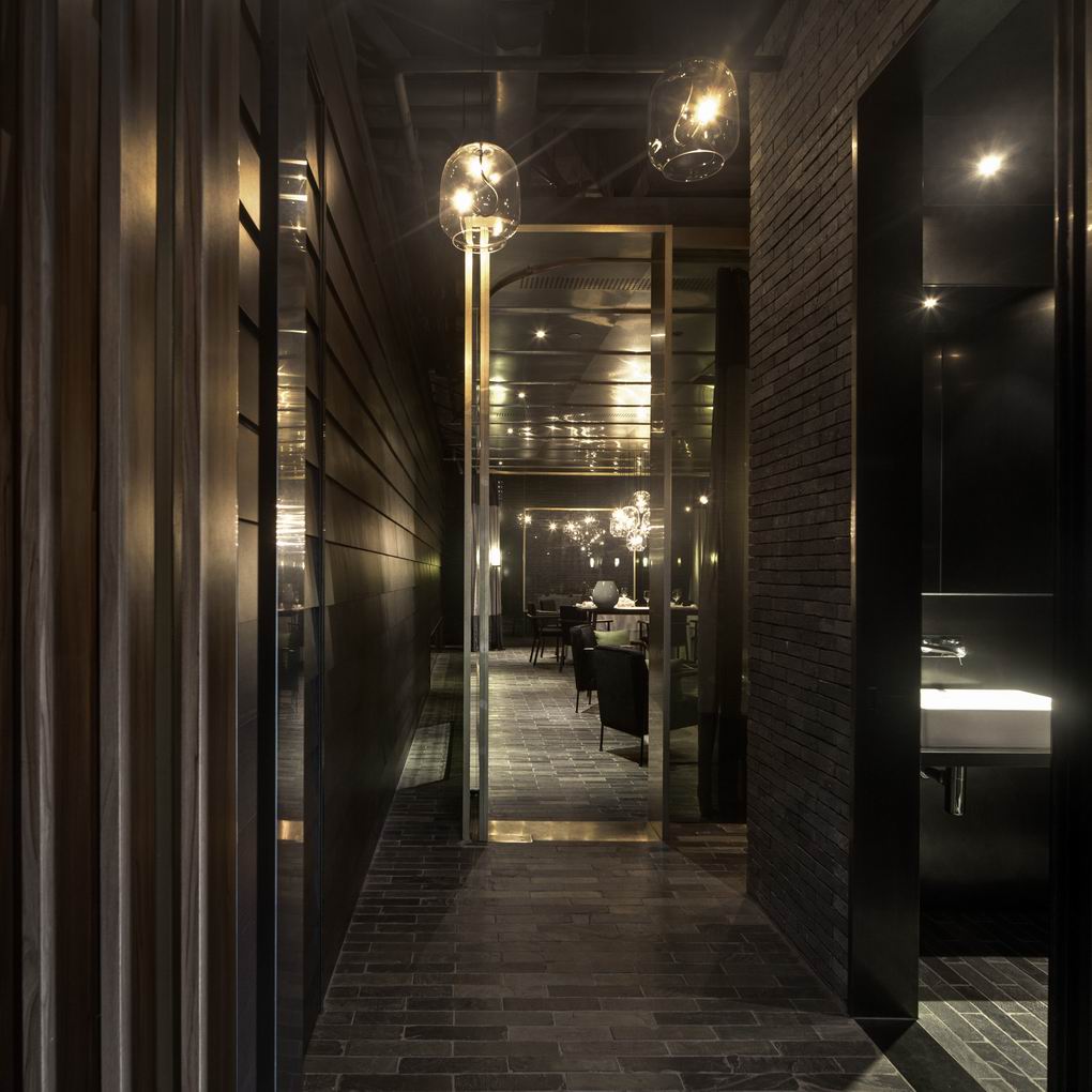 餐饮空间玄关图,深圳华苑一号餐饮空间