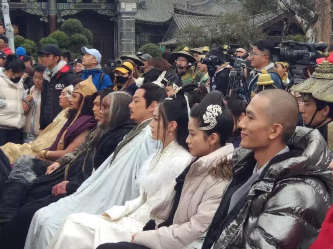 天龙八部经典版萧峰,天龙八部2021版乔峰扮演者是谁