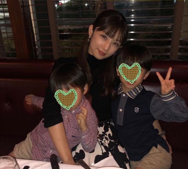 日本女星怀孕时惨遭抛弃！上周独自生下第三胎，二婚丈夫坚持离婚