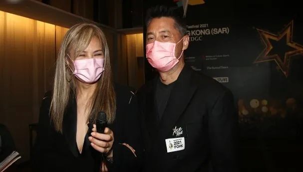 王敏德和他女儿,王敏德双胞胎女儿